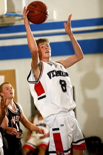 JackeyLove连续二十场比赛得分超新规，中国队突破极限！气势如虹延续